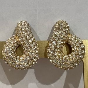 NLH Vintage 1980s Gold tone clip on earrings